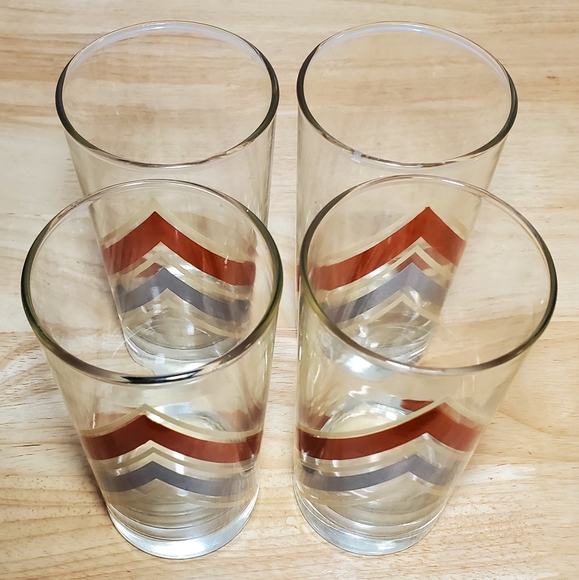 Vintage Chevron 5.5" Glass Tumblers - Picture 2 of 6